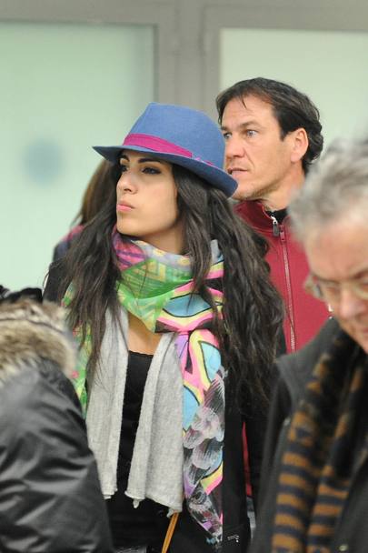L’allenatore della Roma Rudy Garcia all’aeroporto di Fiumicino con la compagna Francesca Brienza (Olycom)